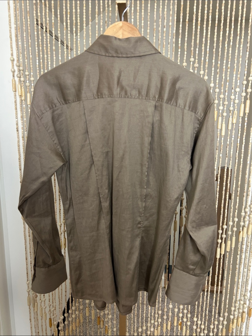 Frame Arie Cutaway Linen-Blend Button-Up Shirt - Picture 4 of 4